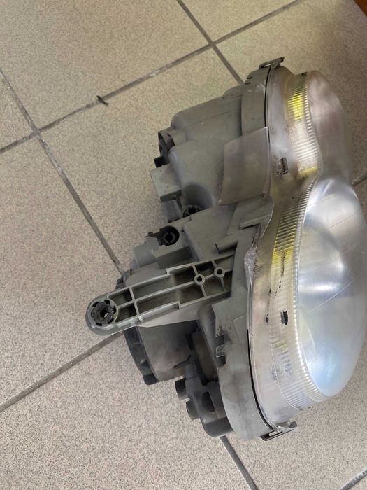 Faról Direito Xenon Mercedes Benz CLK W 209/ original
