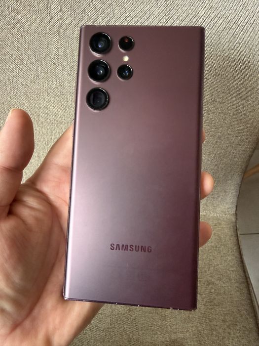 Samsung s22ultra,12/256 под ремонт.