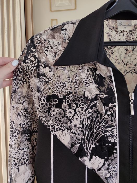 Жіноча ажурна блузка