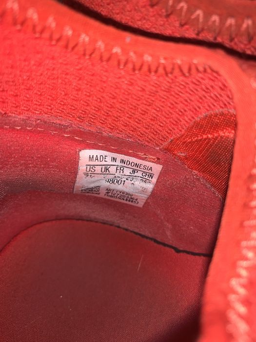 Сороконіжки Adidas predator арт і гуглі і на бірці:AdidasFY6300