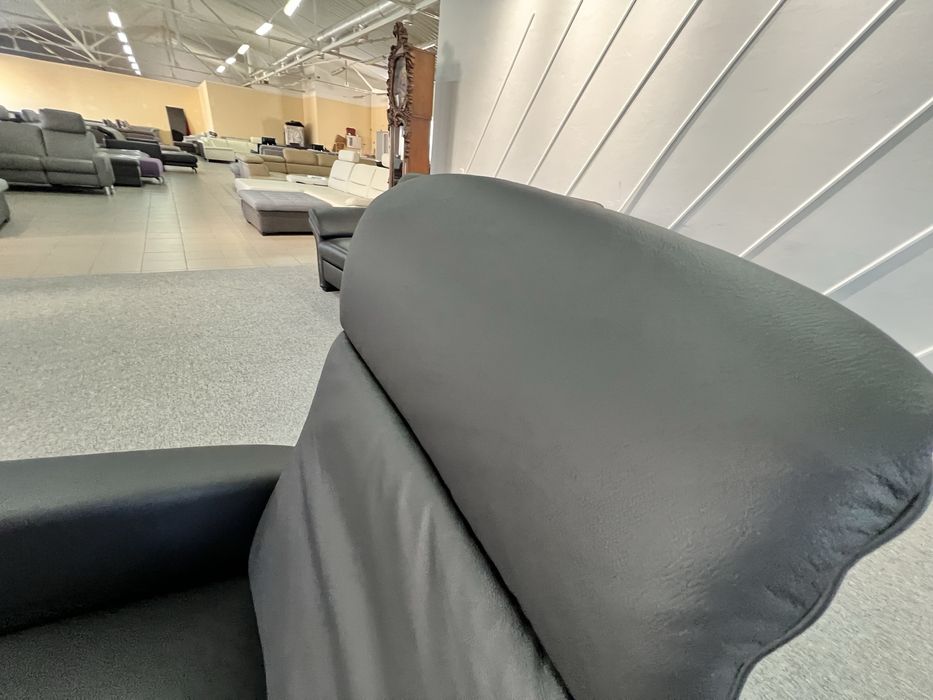 Крісло чорне  шкіряне реклайнер виставкове шкіра нове