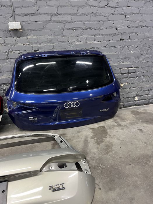Ляда кришка багажника задня дверка кришка Audi Q5 8r0
