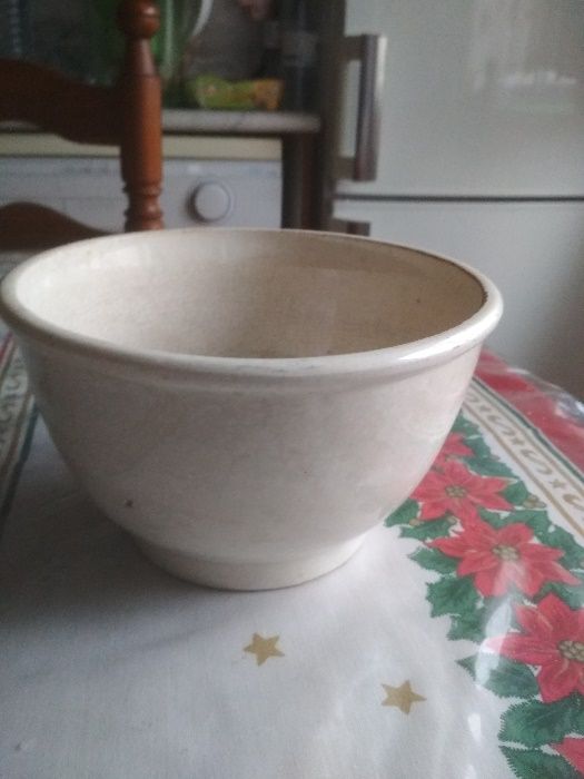 Grande malga/tigela antiga de louça de Sacavém