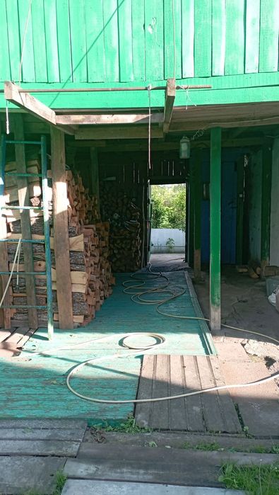 Продам добротну  садибу