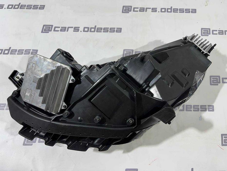 Фара главная правая/левая  (USA) TESLA Model 3/Model Y