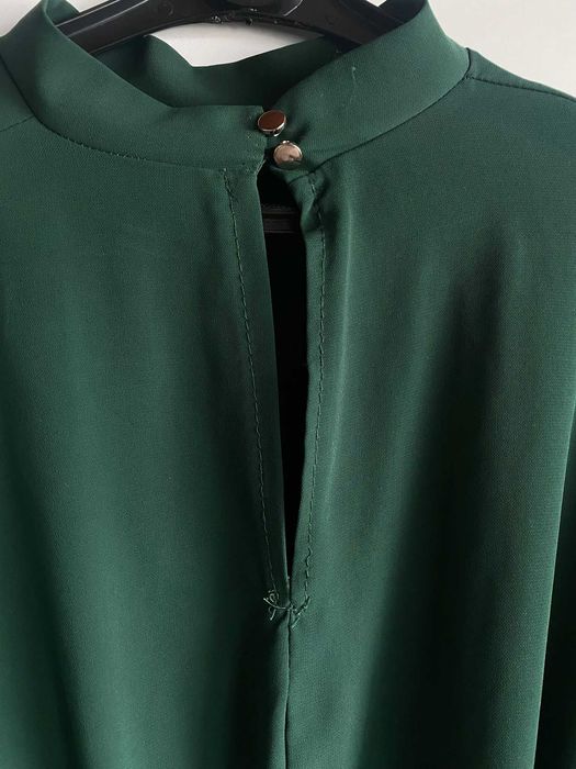 Blusa verde curta