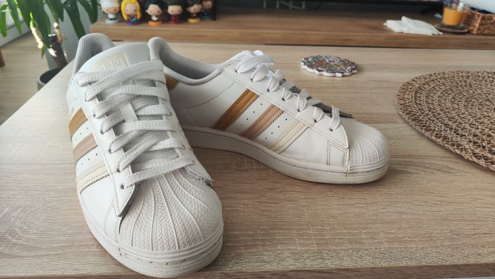 Adidas superstar rozmiar 42 białe