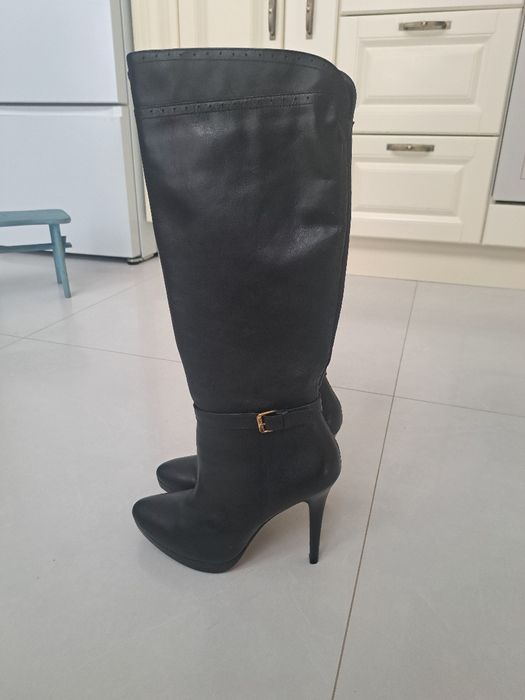 Kozaki czarne na szpilce