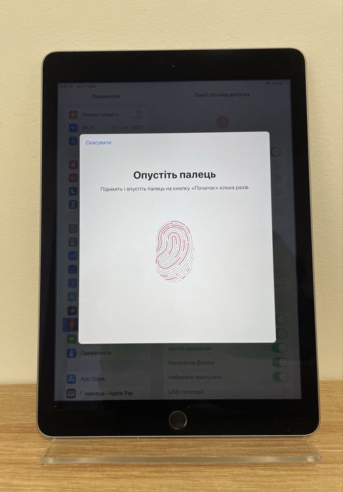 iPad Air 2 64Gb,  WI-Fi .