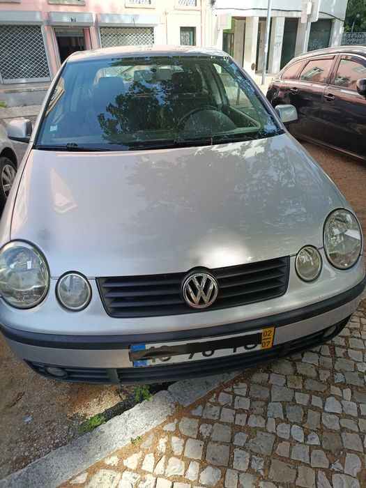 Automóvel WV polo 1.2 de 2002, impecável com revisão, embraiagem e distribuição novas