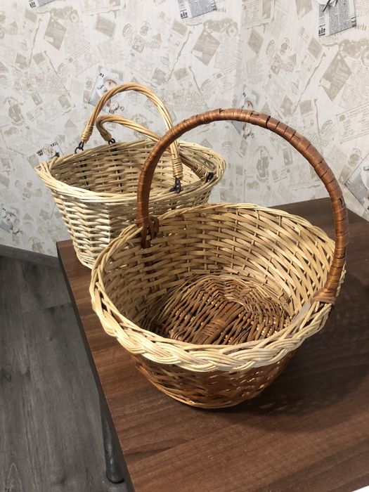 Продам плетенную корзину, как на фото