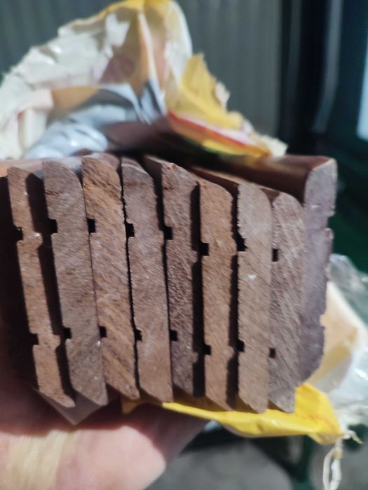 Плінтус для підлоги, натур червоне дерево Мербау, 67 м, Italy, фабріка