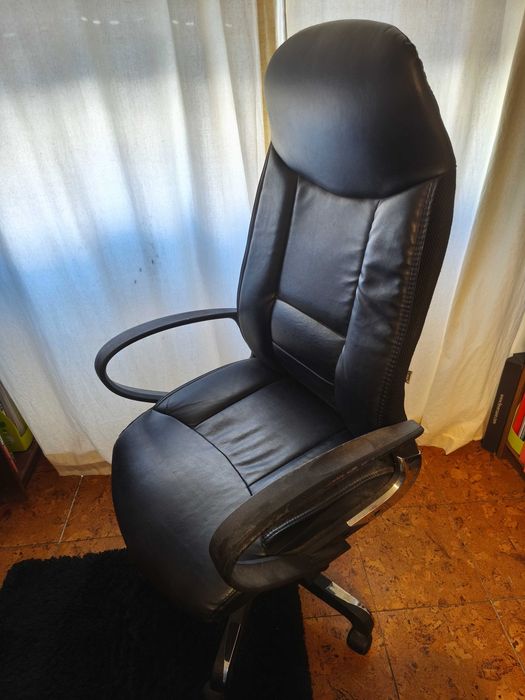 URGENTE/Desocupar: Cadeira de escritório Igo