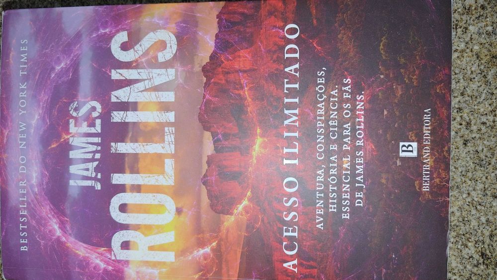 E l James, Robin cook, Paulo Coelho, james Rollins
