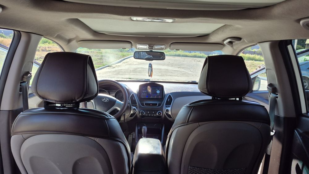 Hyundai TUCSON 2011року