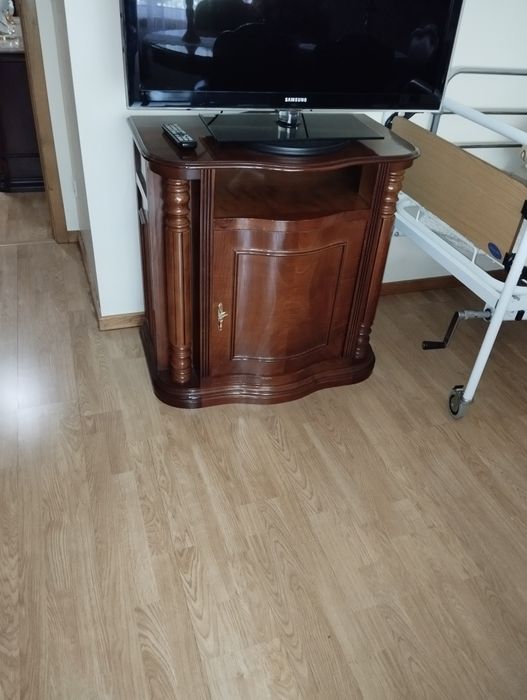 Mesa para televisão