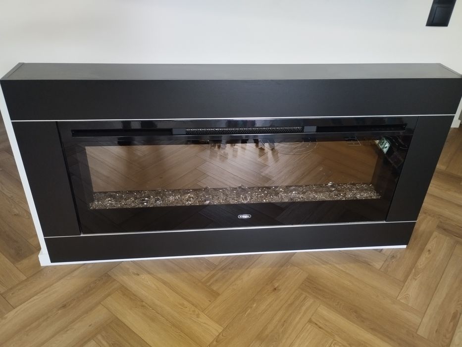 Kominek elektryczny dimplex prism 50" z obudową