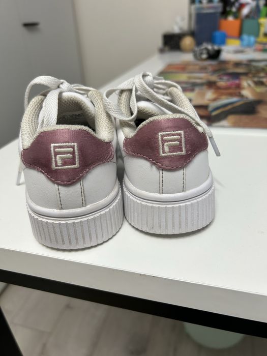 Buty sneakersy dla dziewczynki Fila