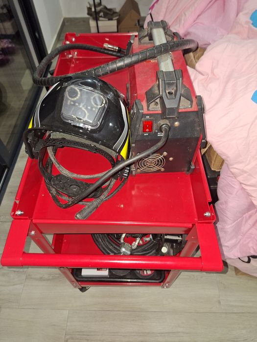 Maquina de soldar a fio 140 A