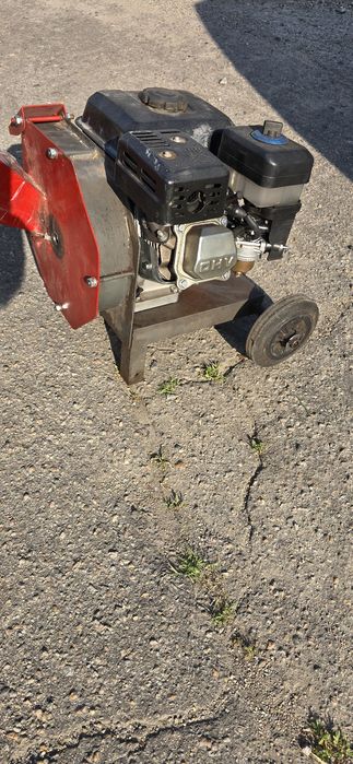 Щепоріз, подрібнювач гілок