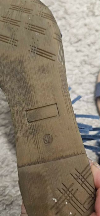 Skórzane niebieskie sandały Lasocki 37