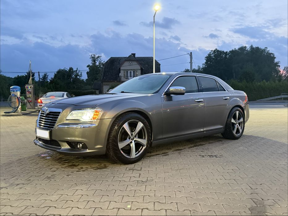 Lancia Thema 2012