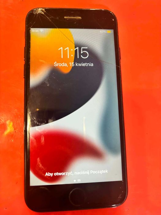 iPhone 7 uszkodzona szybka, sprawny, 128GB