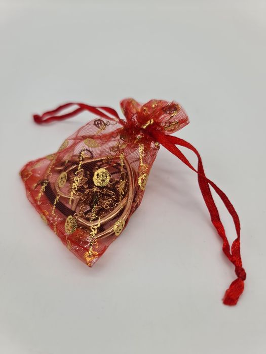 Colar para senhora, com corações, em cor ouro e preto - novo