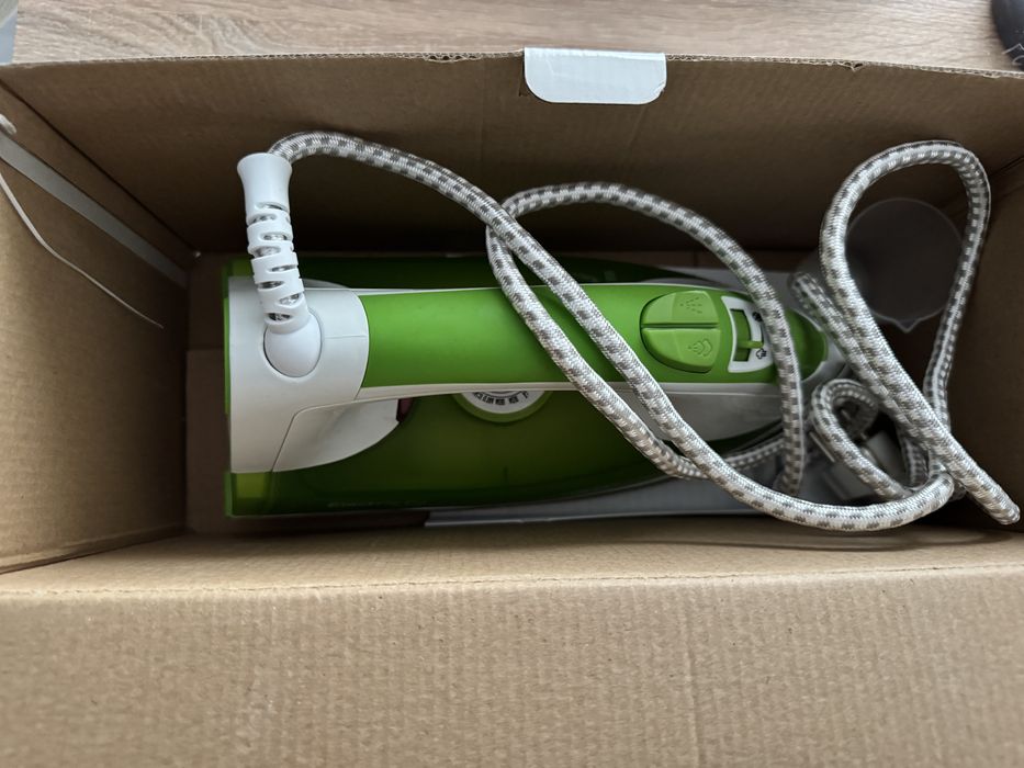 Ferro de Engomar a Vapor Electric Co 2200W – COMO NOVO