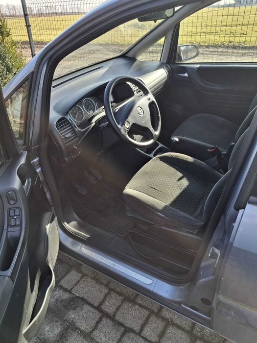 Opel Zafira A 2.0 DTI