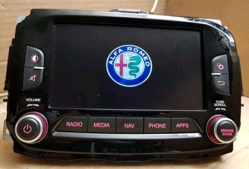 Radionav Peugeot 308/3008/5008/RCZ, Alfa Romeo Giulietta, Uconnect