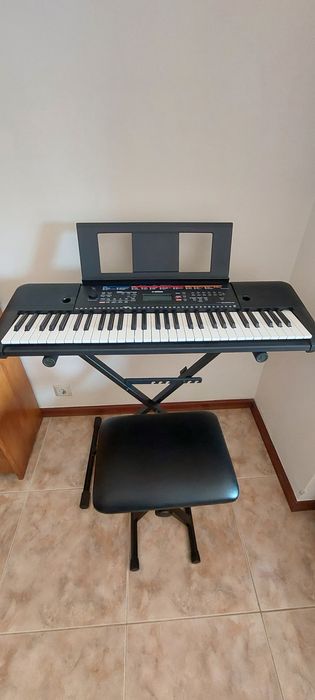 Teclado yamaha PSR E263 + suporte + banco