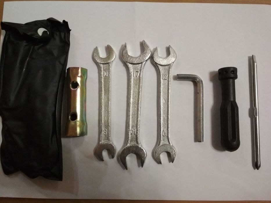 Набор інструментів 7 предметів + чехол