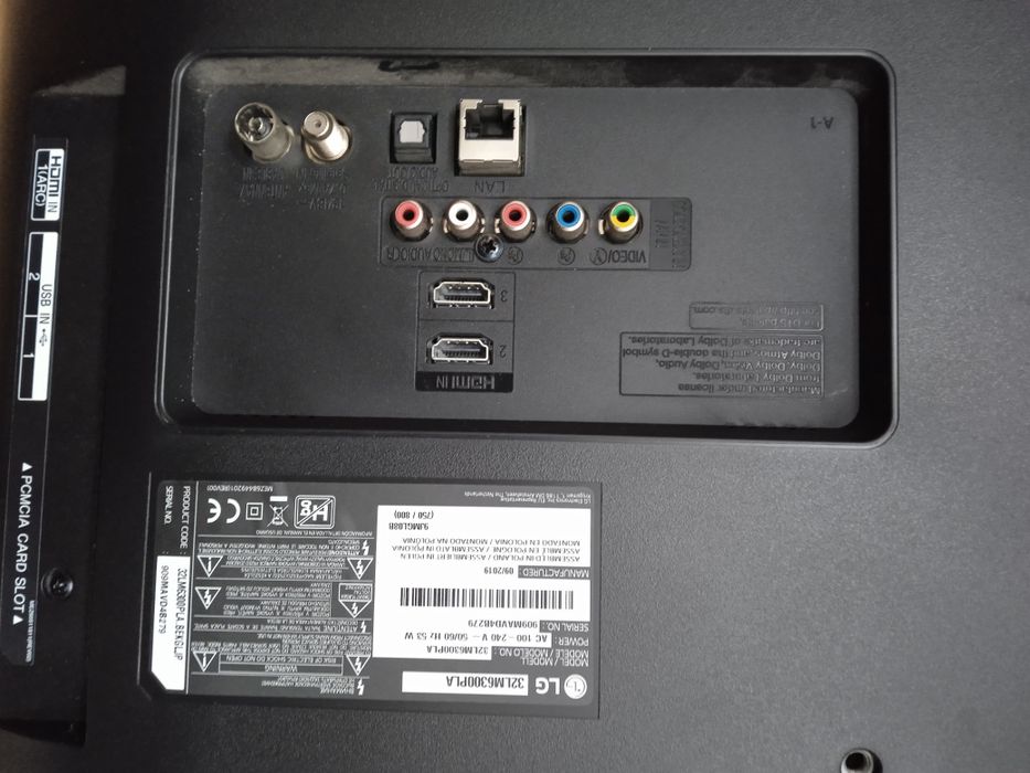 Telewizor lg 32lm6300pla uszkodzony zbity