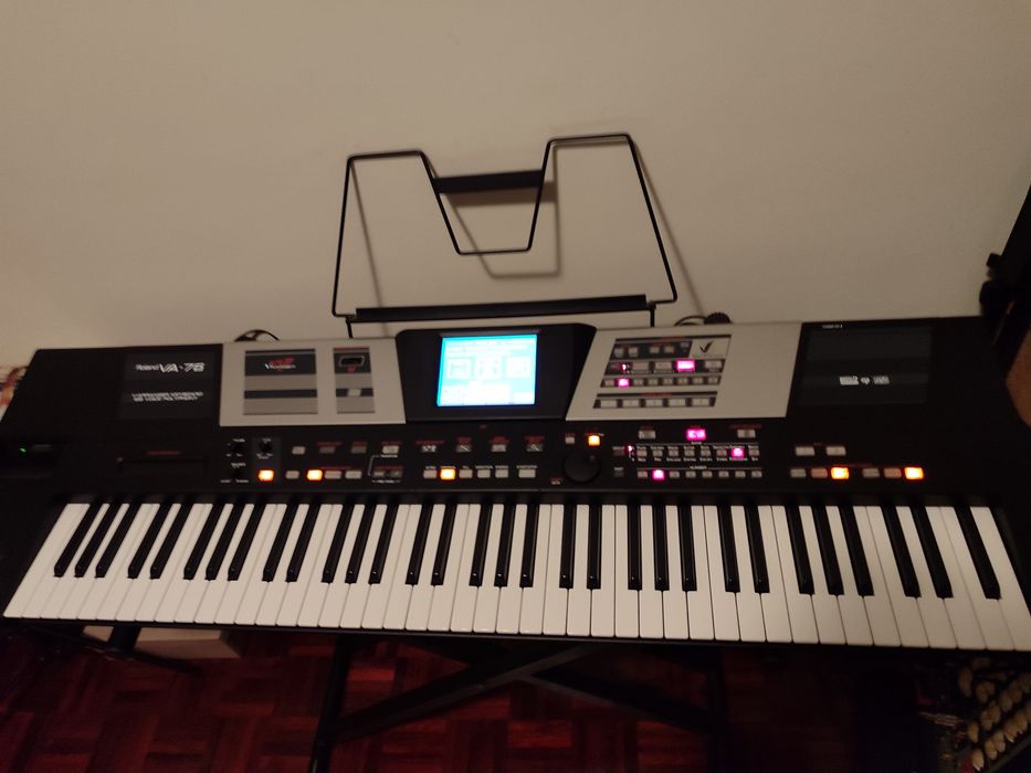 Roland VA-76 Como novo. Quase sem uso.