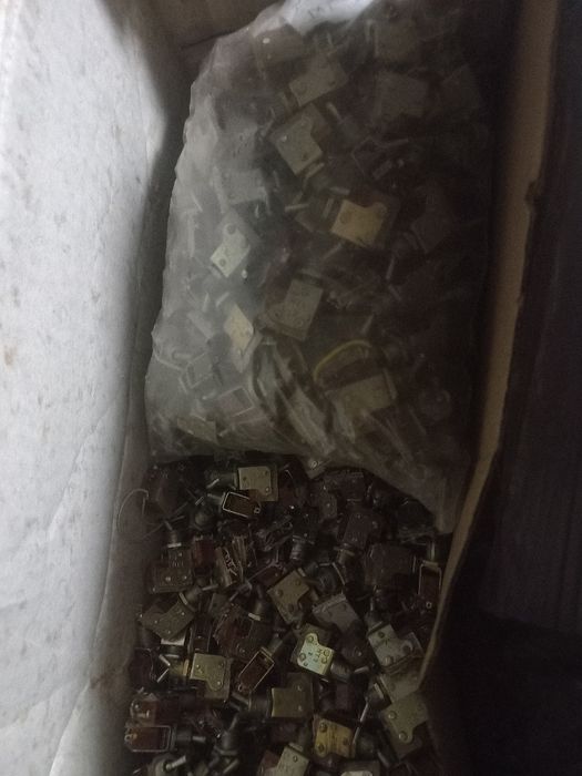 Продам перемикачі