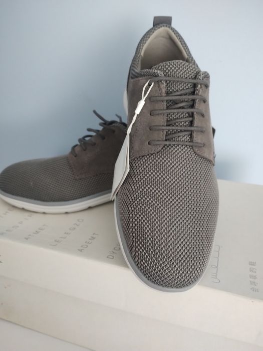 Buty unisex marki Geox rozmiar 39