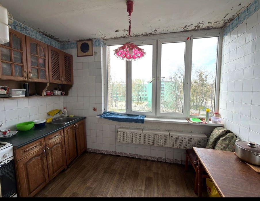 продаж квартири по вулиці Кочубея