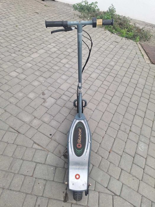 Hulajnoga razor uszkodzona