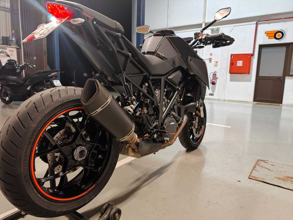 KTM Super Duke 1290 R (Gen 2) – 14.395 km – Full Packs (Track/Perf) – SC Project – Como Nova