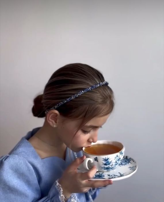 Казкова святкова сукня платье сумочка подарунок серденько блакитна