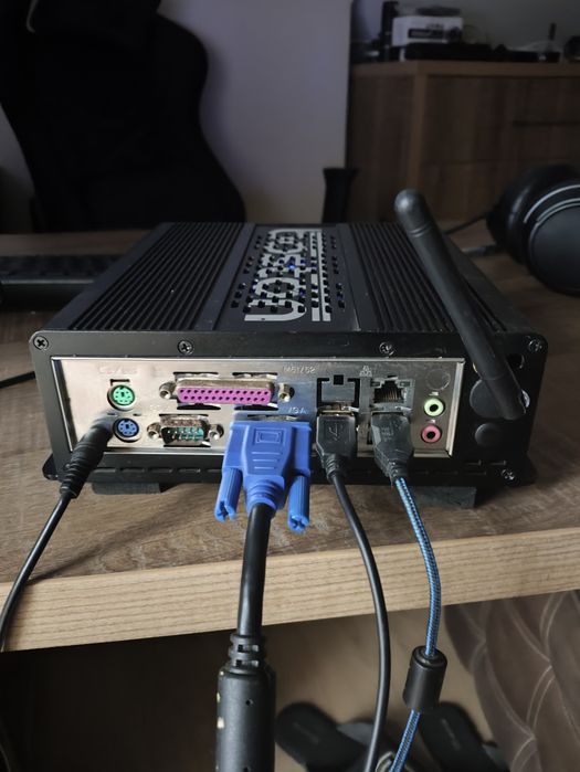 Міні ПК  Intel Atom D525 1.80GHz/2Gb/HDD 160Gb  Wireless