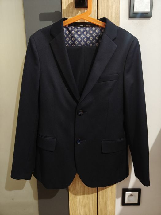 Garnitur 140 VILLARO granatowy + buty gratis