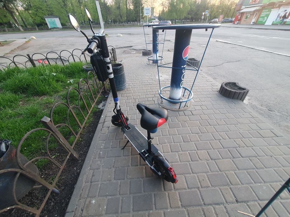 Электросамокат "F O R T E" (25km/h дальность 35 km)