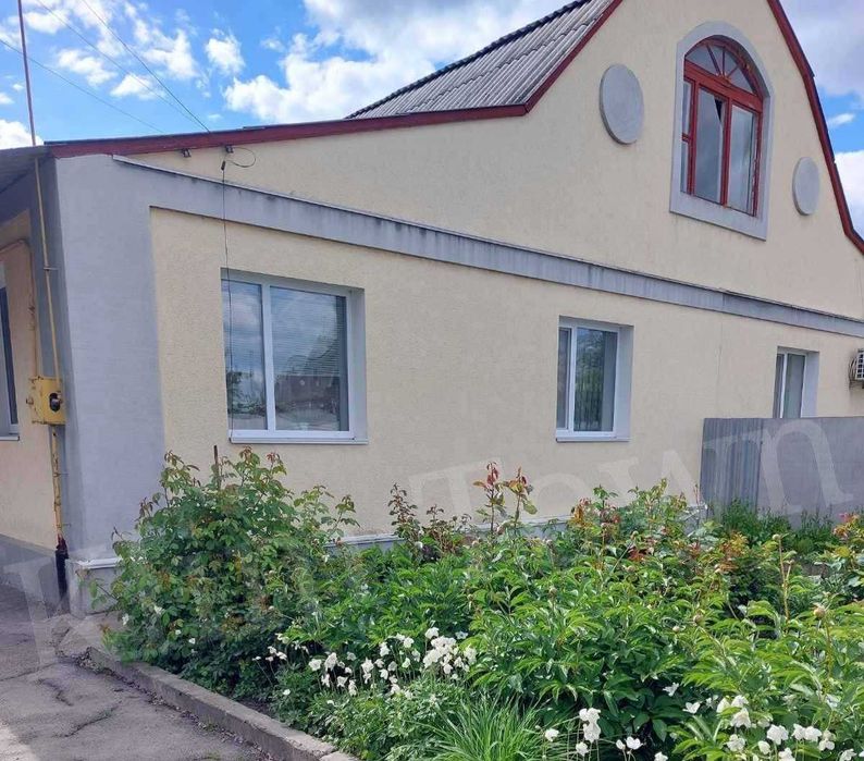 Продається будинок в мкр-ні Карань