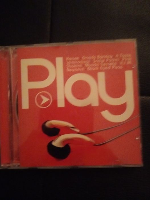 CD Music Play in Excellent Condition