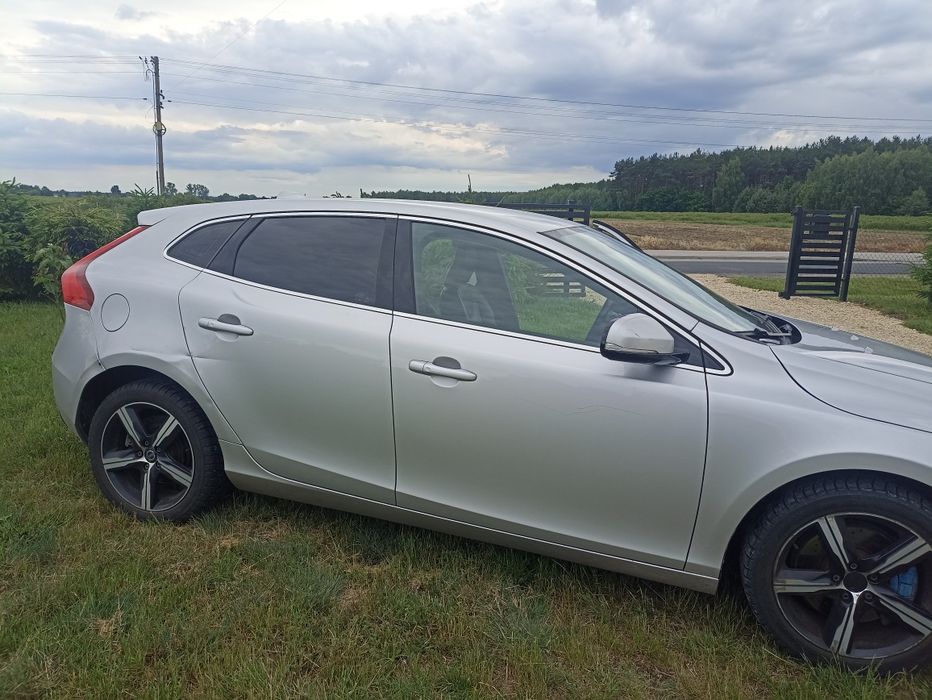 Sprzedam Volvo V40 D4