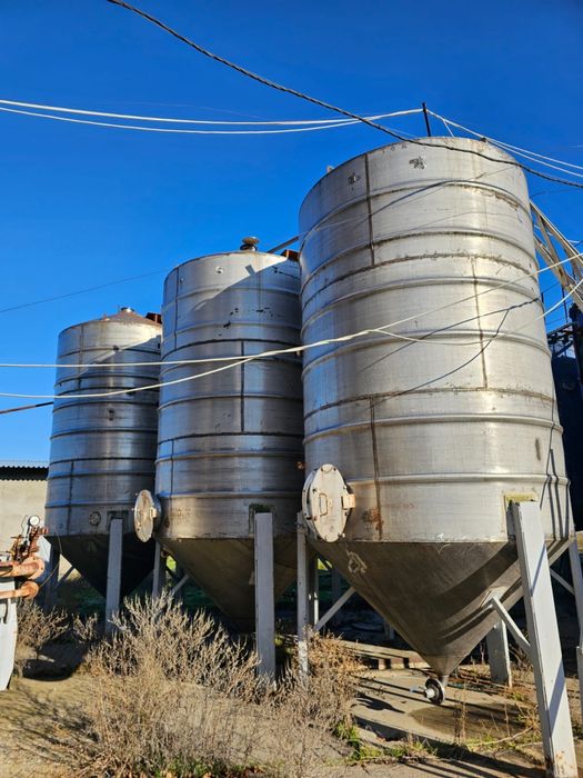 Емкость нержавейка 20 куб 50 бочки цистерны конусный эмаль