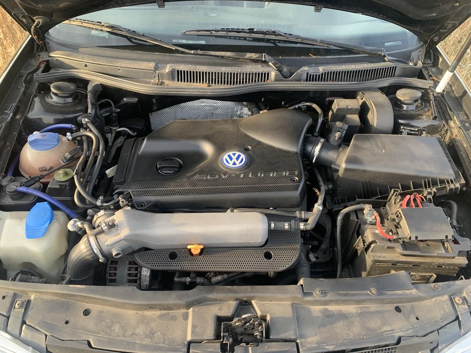 Volkswagen Golf IV GTI 1.8T 20V Turbo – 210cv