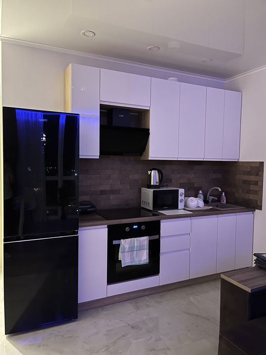 Посуточная квартира студия ,подобова поселок котовского